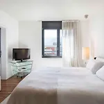 Ibis 3*