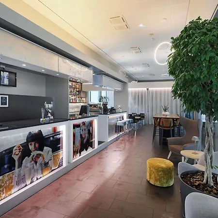 Ibis 3* 로카르노