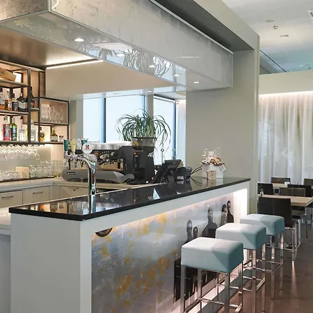 Ibis 3* 로카르노