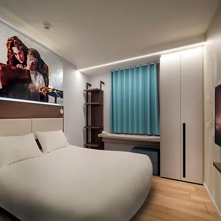 Ξενοδοχείο Ibis 3*
