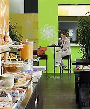 酒店 宜必思洛迦诺酒店 3*