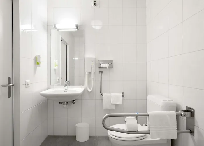 호텔 Ibis 로카르노