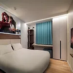 Ibis ホテル 3*